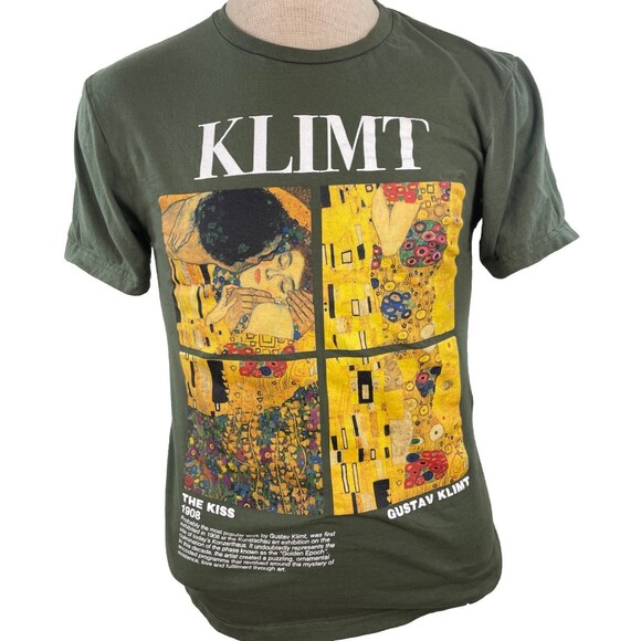 Gustav Klimt T-shirt Adult Size Small Art Graphic Green Short Sleeve - The Kiss - Picture 1 of 8